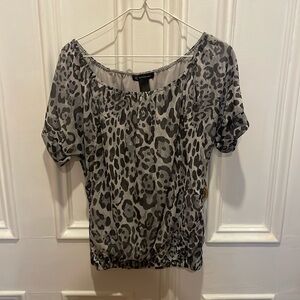 Short sleeve top